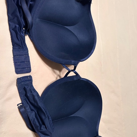 Victoria's Secret Bombshell Plunge Blue with Lace 38C Back Closure Bra - Picture 4 of 4